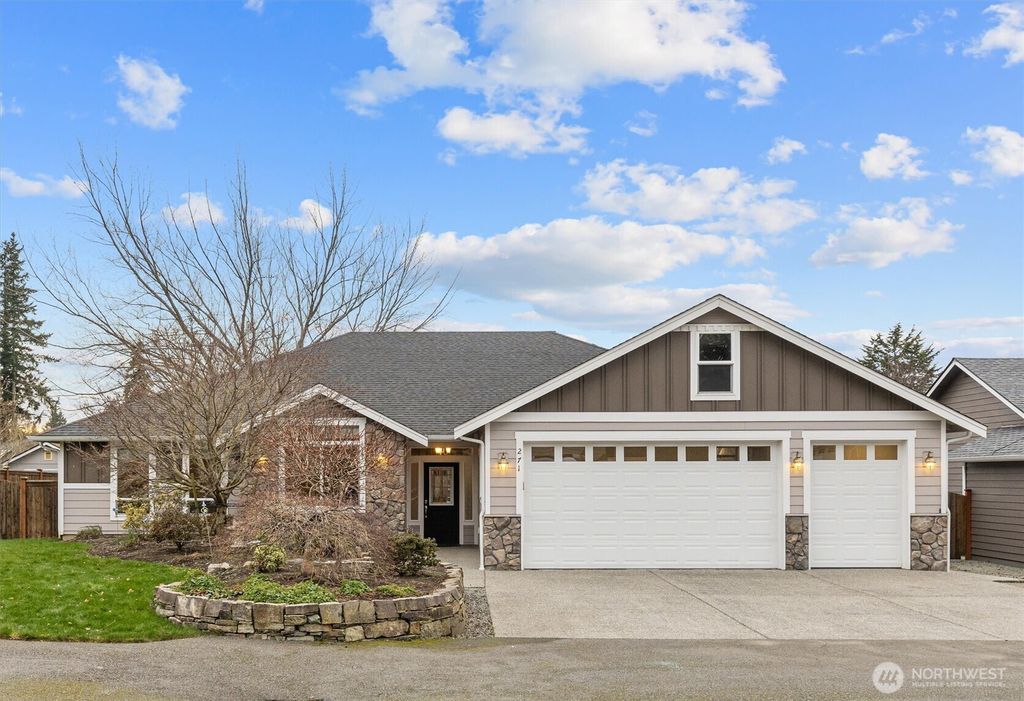 Photo of 271 N Scotland Drive, Camano Island, WA 98282 (MLS # 2472467)