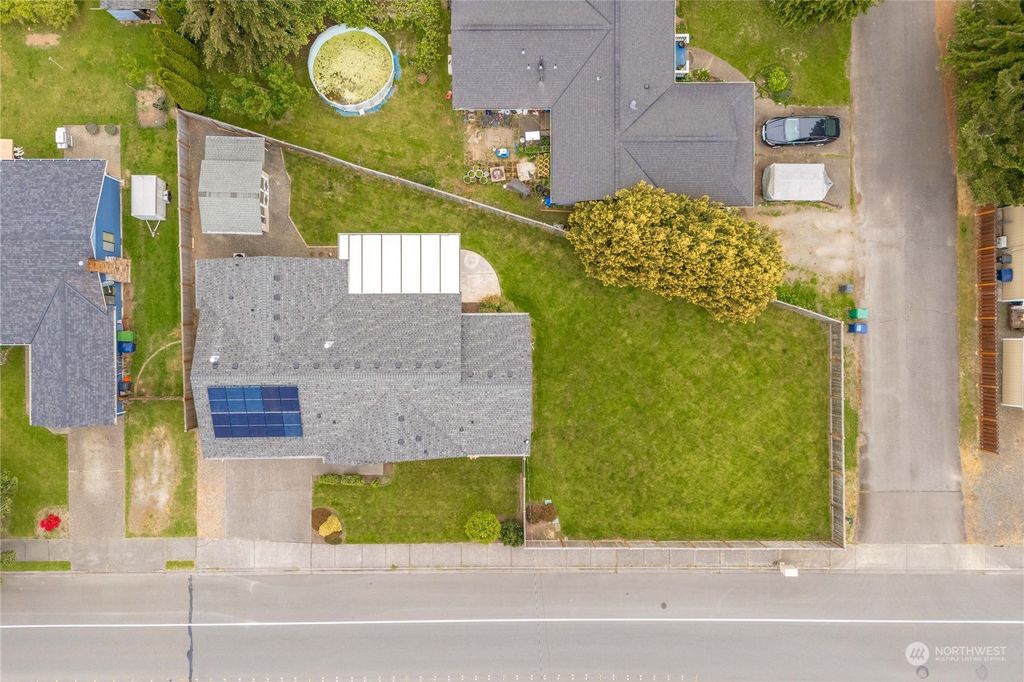 Photo of 6005 70th Street NE, Marysville, WA 98270 (MLS # 2239546)