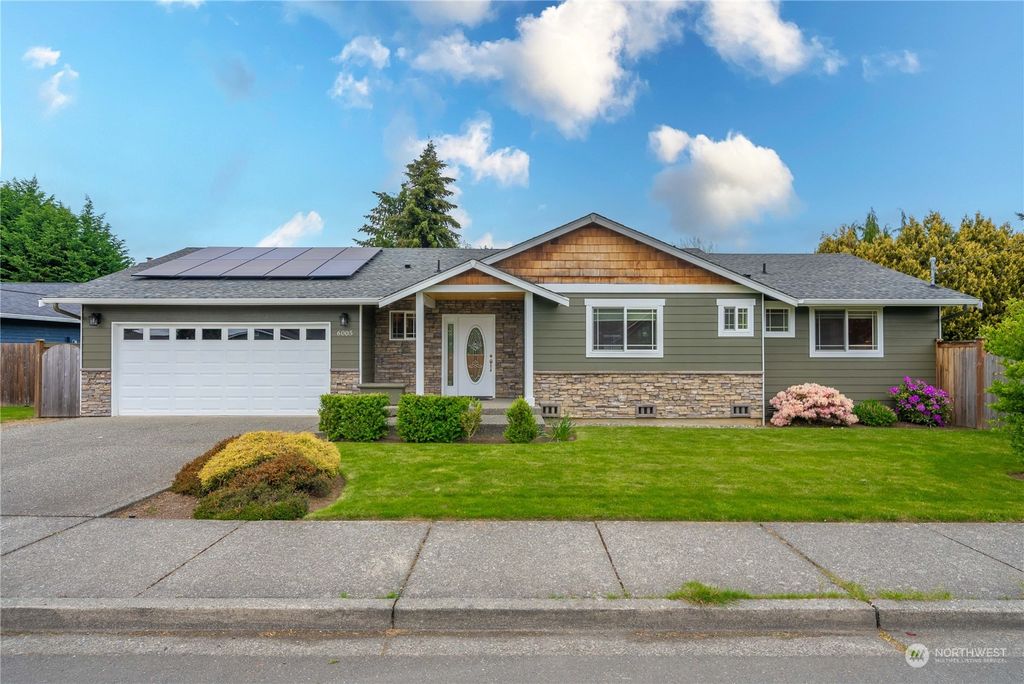 Photo of 6005 70th Street NE, Marysville, WA 98270 (MLS # 2239546)