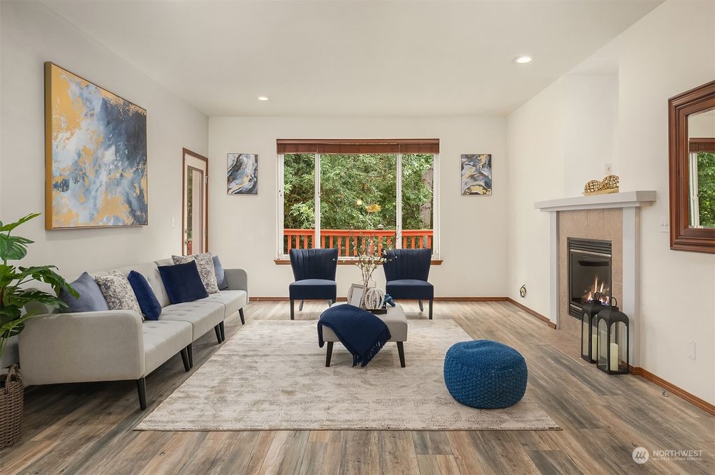 Photo of 17606 118th Avenue SE, Renton, WA 98058 (MLS # 2149146)