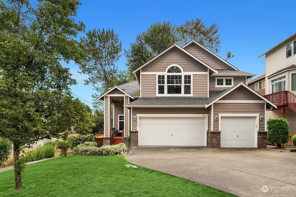 Photo of 17606 118th Avenue SE, Renton, WA 98058 (MLS # 2149146)