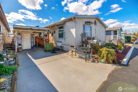 10716 61st Street E 108 Puyallup WA 98372