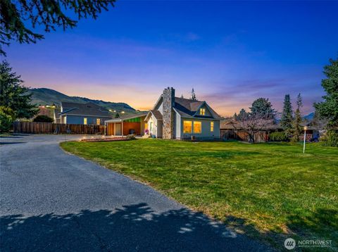 Photo of 1000 N Western Avenue, Wenatchee, WA 98801 (MLS # 2497739)