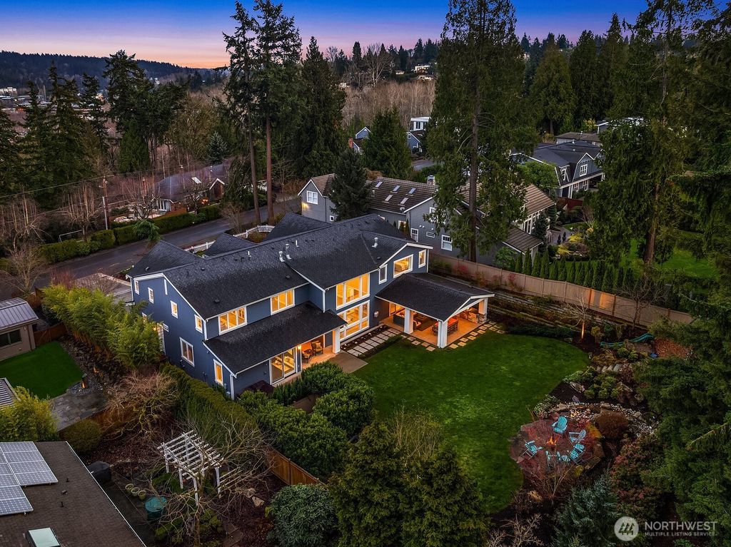 Photo of 3845 95th Avenue NE, Yarrow Point, WA 98004 (MLS # 2336222)