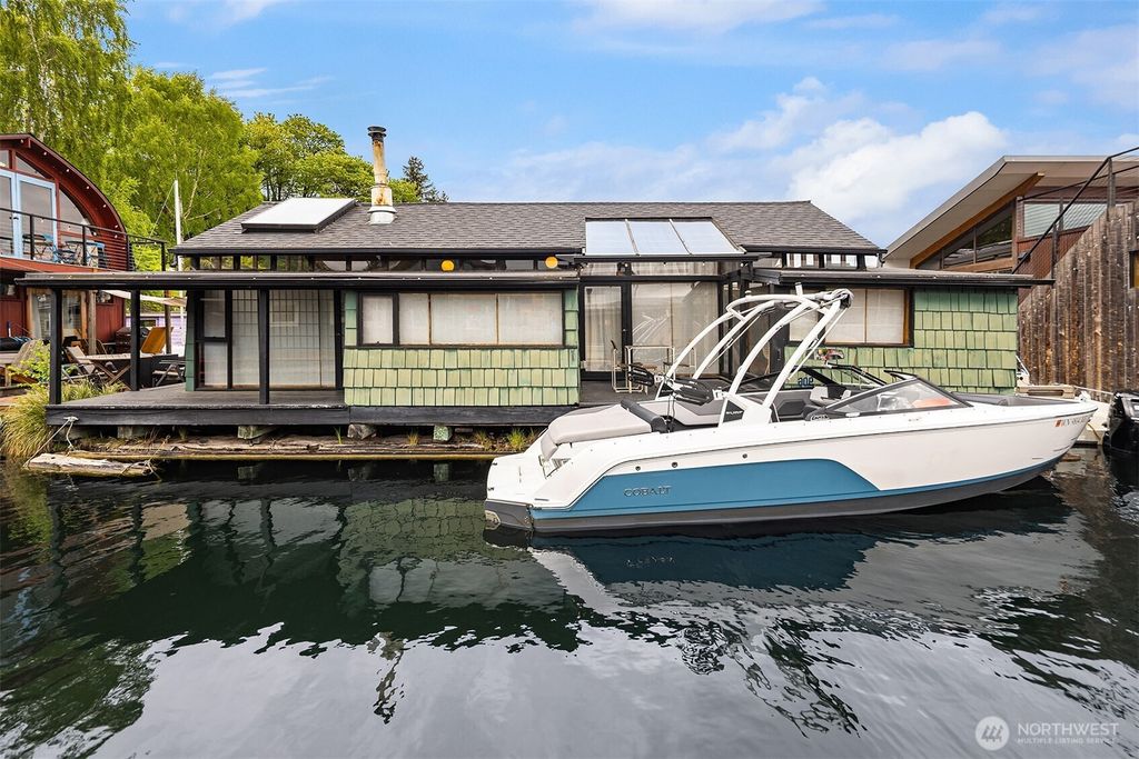 Photo of 3130 Portage Bay Place E #C, Seattle, WA 98102 (MLS # 2514809)