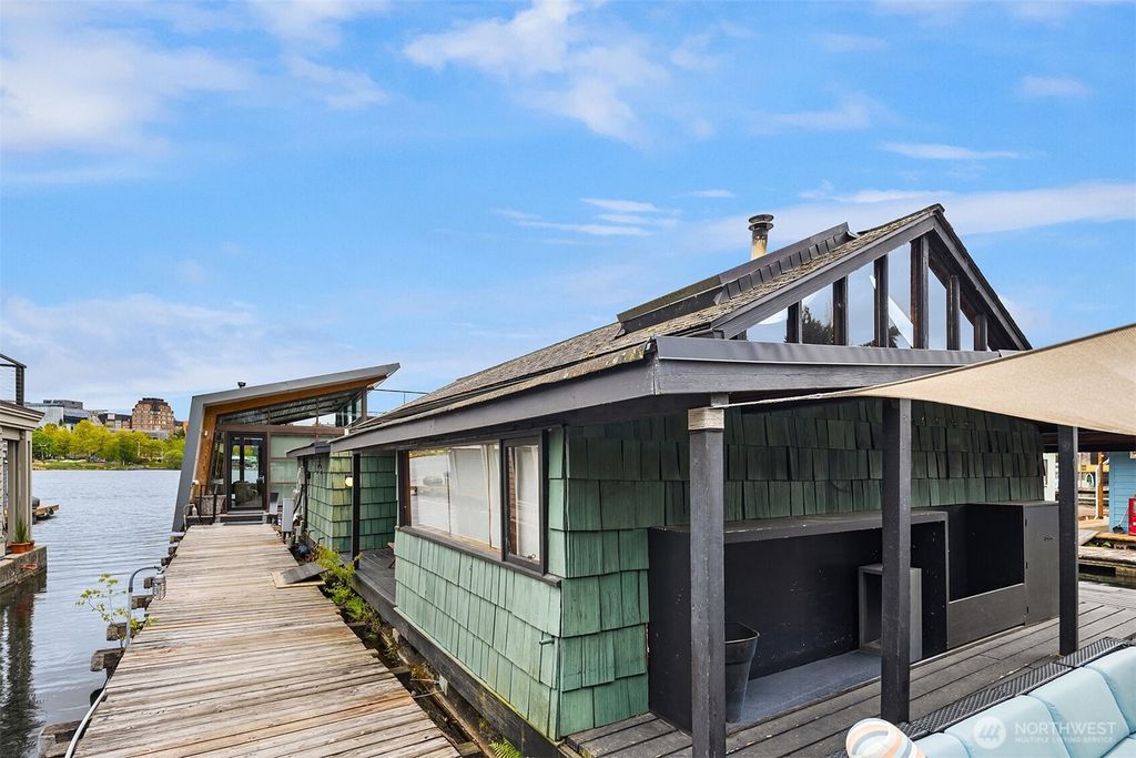 Photo of 3130 Portage Bay Place E #C, Seattle, WA 98102 (MLS # 2514809)