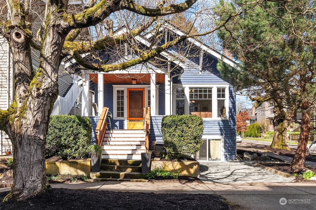 Photo of 720 NE 47th Street, Seattle, WA 98105 (MLS # 2229989)