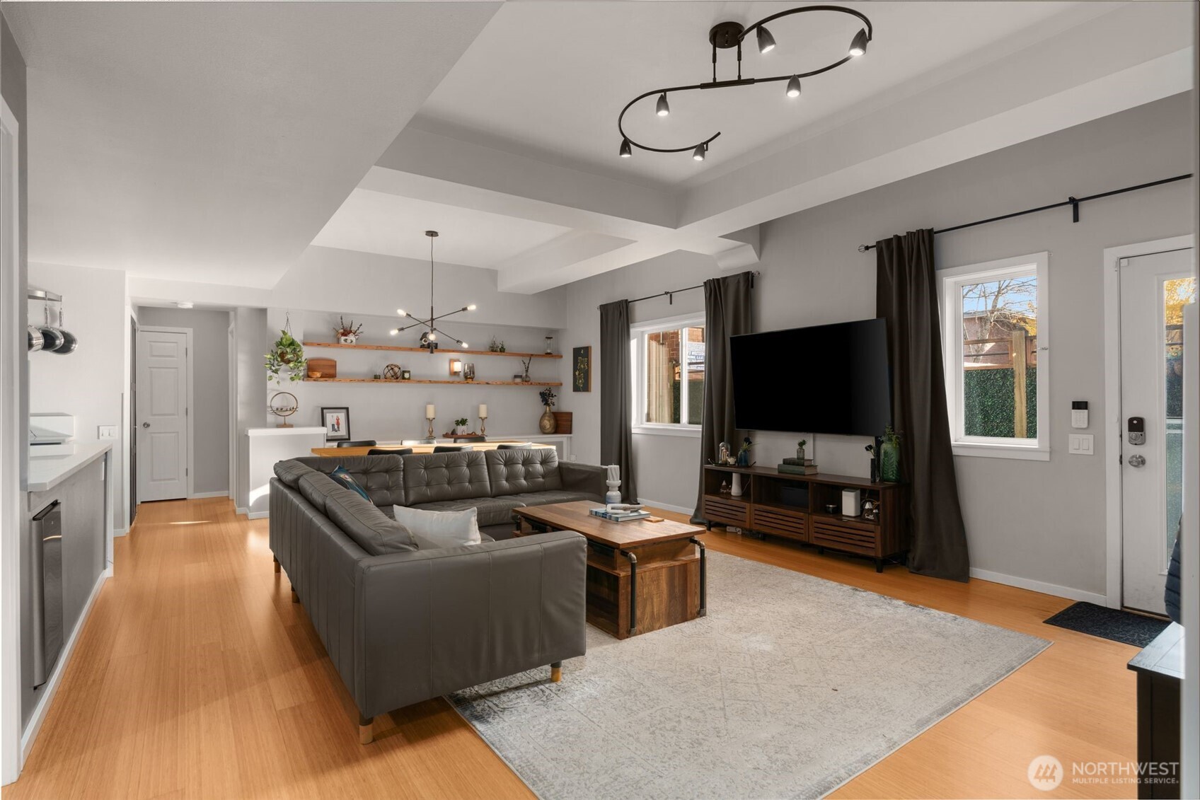 115 W Galer Street 101