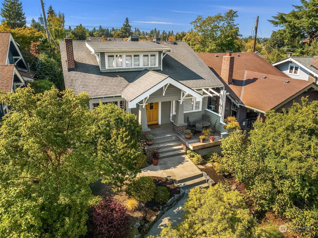 Photo of 5641 12th Avenue NE, Seattle, WA 98105 (MLS # 2212461)