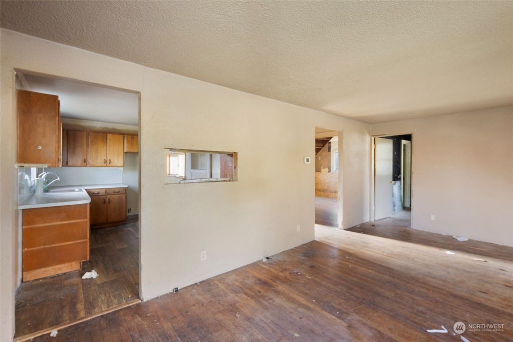 Photo of 215 S 107th Street, Seattle, WA 98168 (MLS # 2200311)