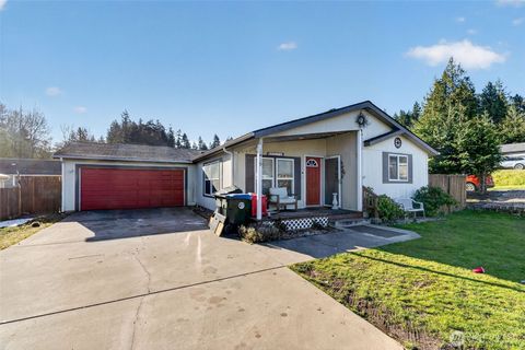 Photo of 1419 S I Street, Port Angeles, WA 98363 (MLS # 2504164)