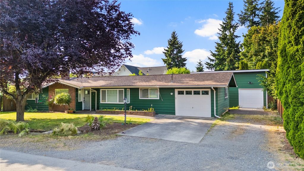 Photo of 1306 N 32nd Street, Renton, WA 98056 (MLS # 2397428)