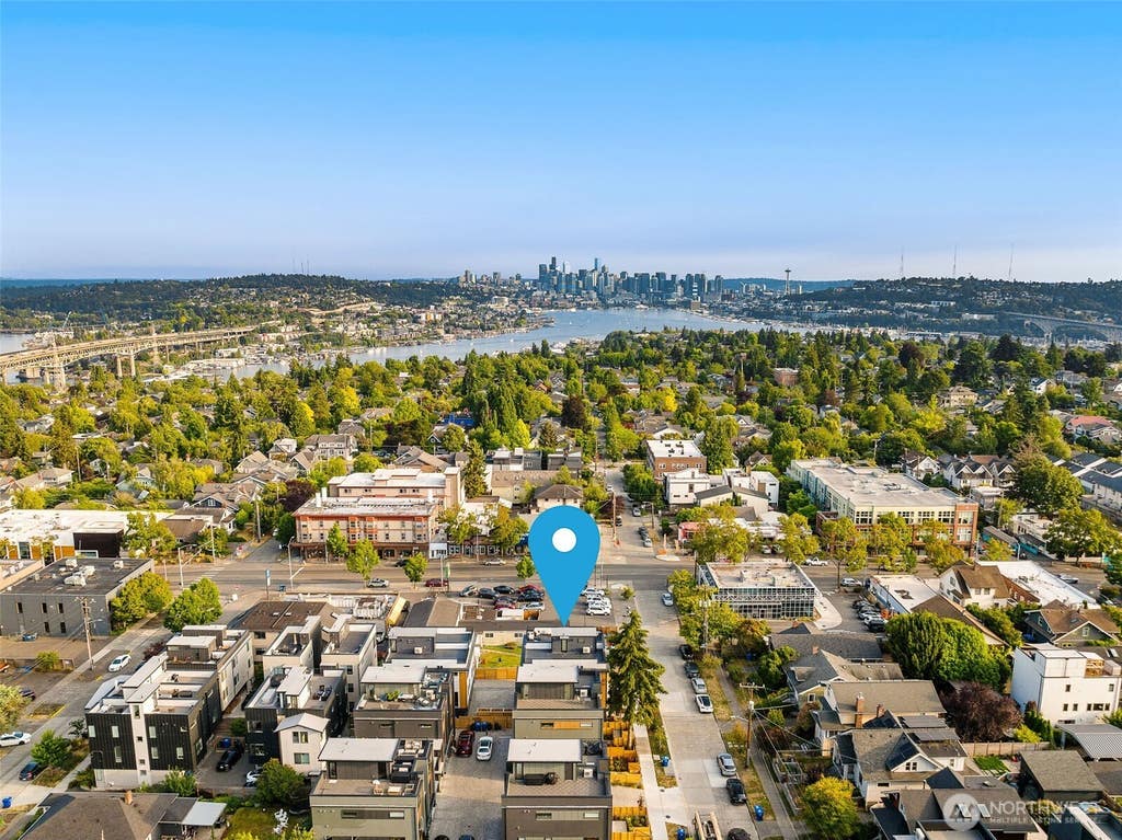 Photo of 4516 B Corliss Avenue N, Seattle, WA 98103 (MLS # 2559616)
