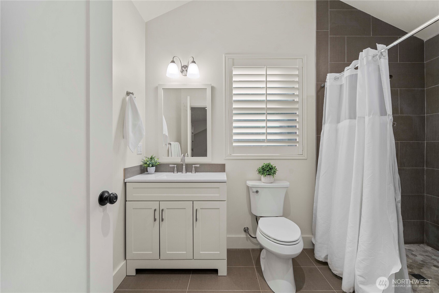 Redmond, Washington 98053, United States, ,Residential,Active,89319