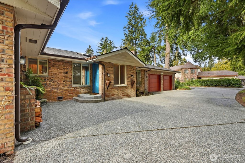 Photo of 19412 68th Avenue W, Lynnwood, WA 98036 (MLS # 2477510)