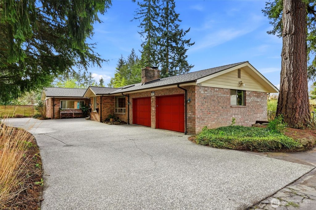 Photo of 19412 68th Avenue W, Lynnwood, WA 98036 (MLS # 2477510)