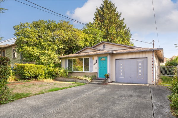 726 24TH AVE S, SEATTLE, WA 98144 - Image 52ffb658daa28560ec77b5501f6d60d2/3669749209