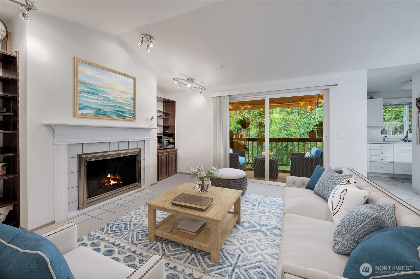 23313 Cedar Way N205