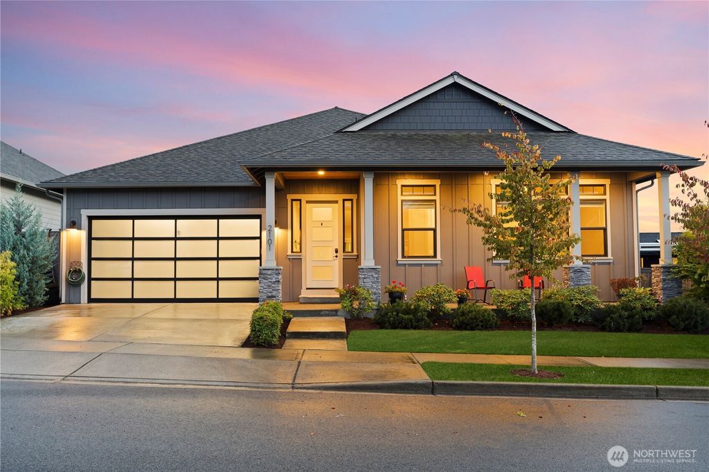 Photo of 2101 5th Place, Snohomish, WA 98290 (MLS # 2466526)