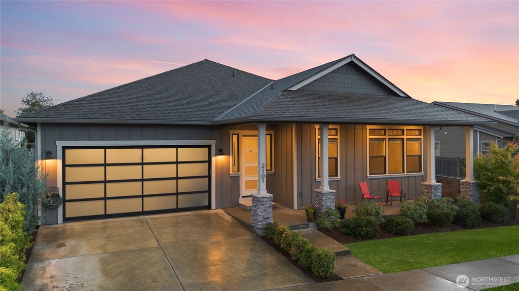 Photo of 2101 5th Place, Snohomish, WA 98290 (MLS # 2466526)