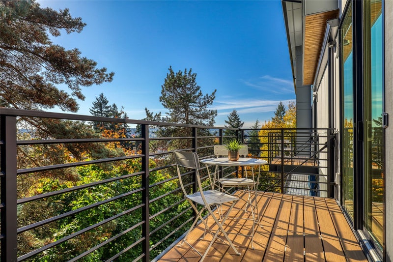 8923 166th Avenue NE 101