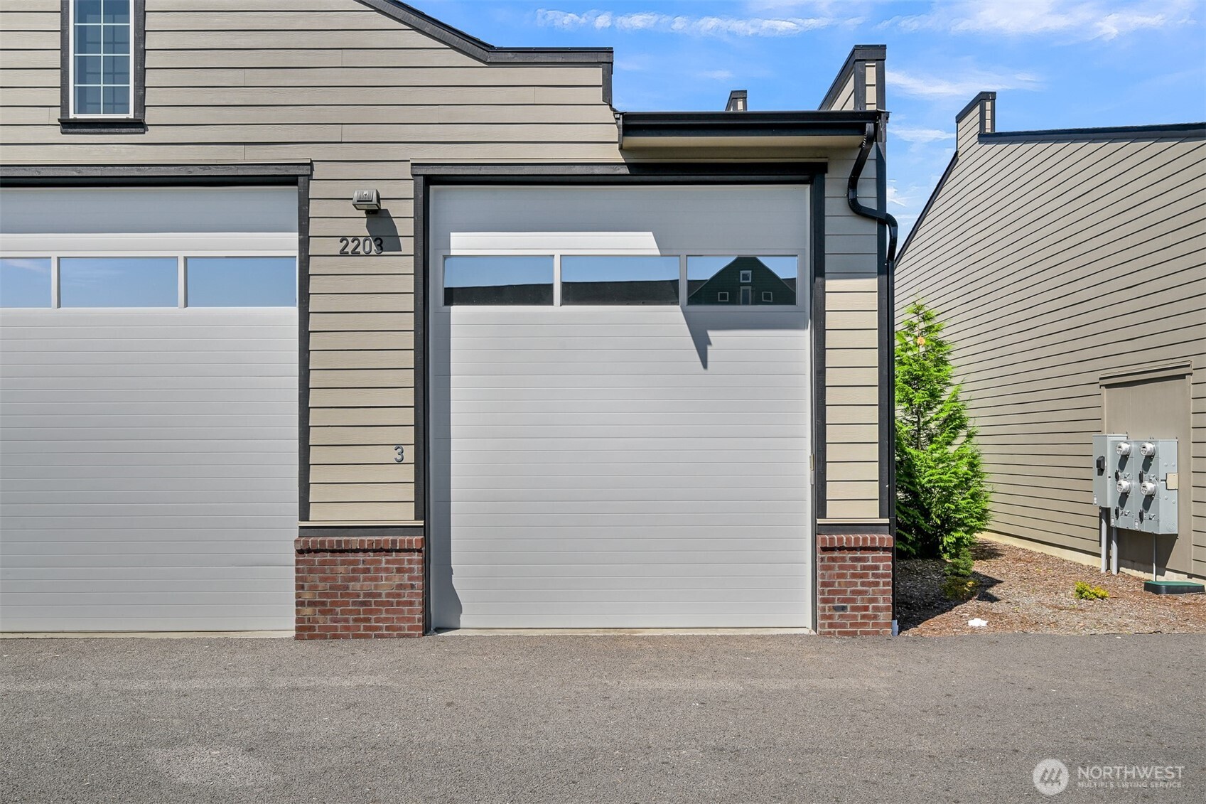 2203 Mercedes Drive 3