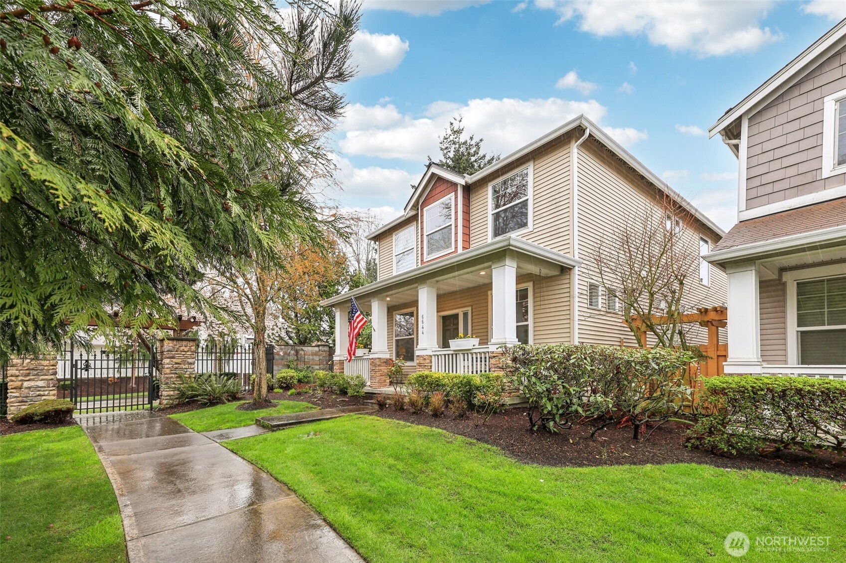 6644 Francis Loop SE