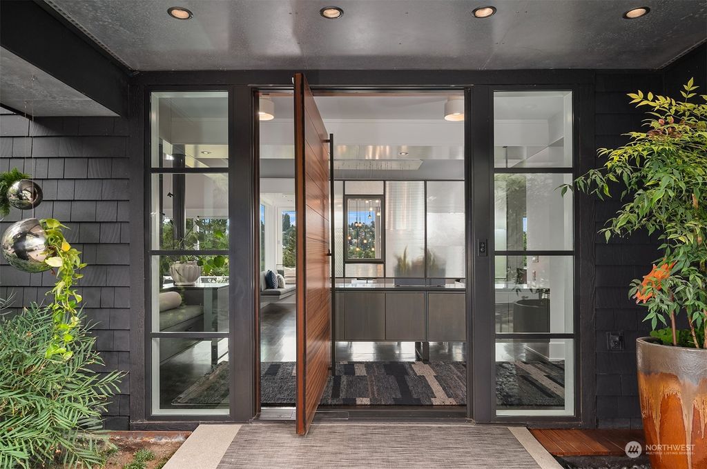 Photo of 315 35th Avenue E, Seattle, WA 98112 (MLS # 2157970)