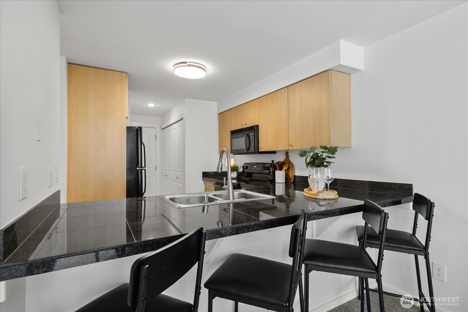 11211 NE 128th Street K-202