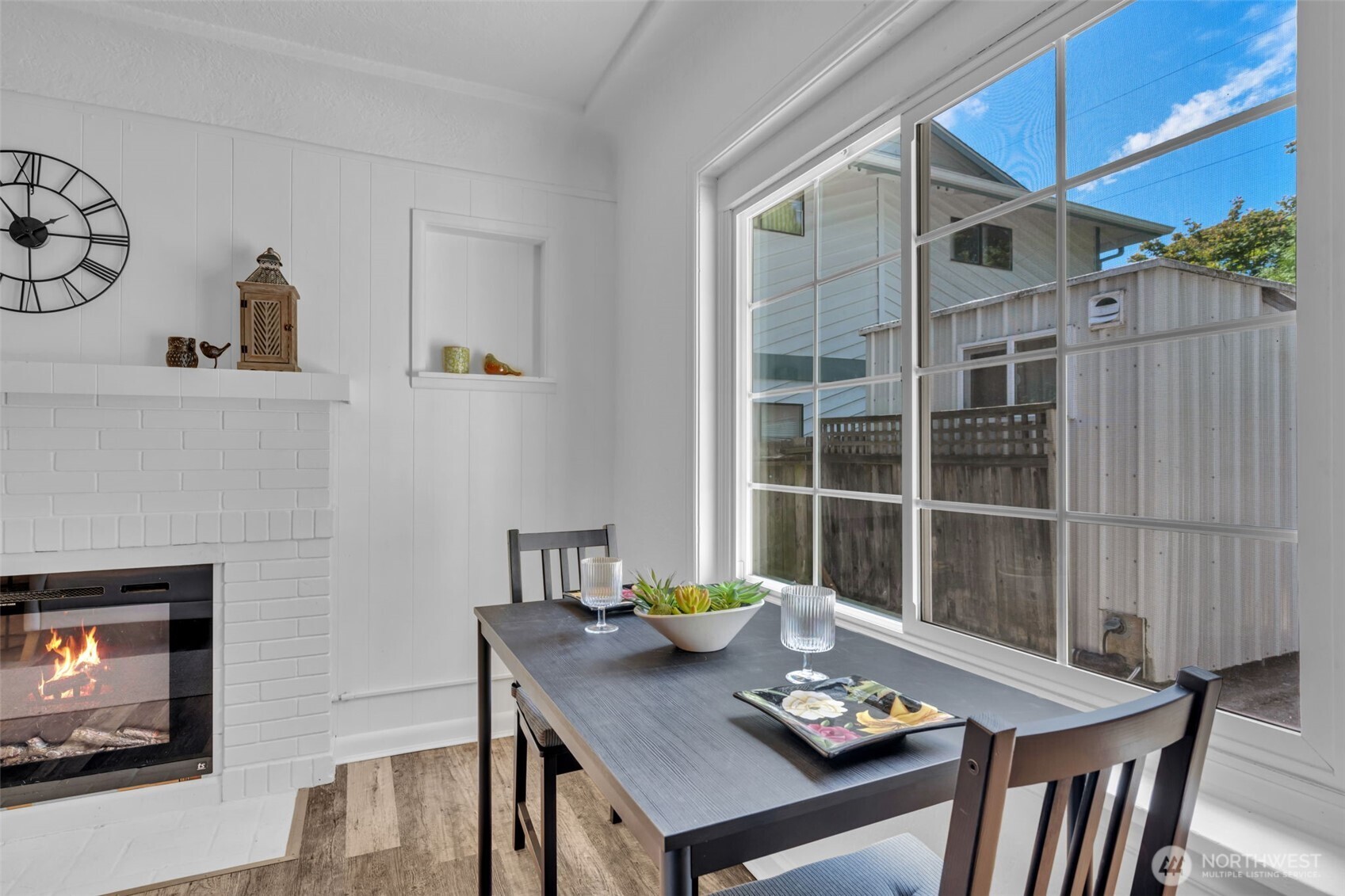 Seattle, Washington 98106, United States, 1 Bedroom Bedrooms, ,1 BathroomBathrooms,Residential,Active,182684