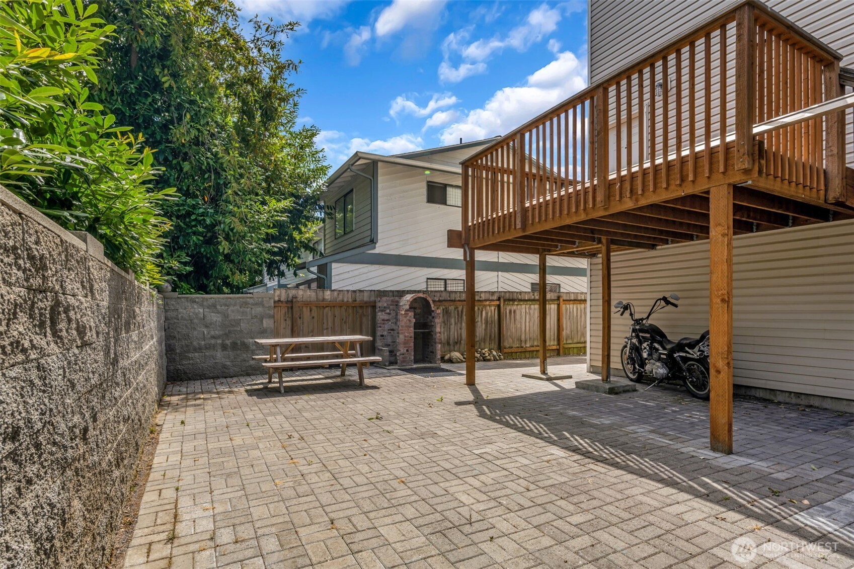 Seattle, Washington 98106, United States, 1 Bedroom Bedrooms, ,1 BathroomBathrooms,Residential,Active,182684