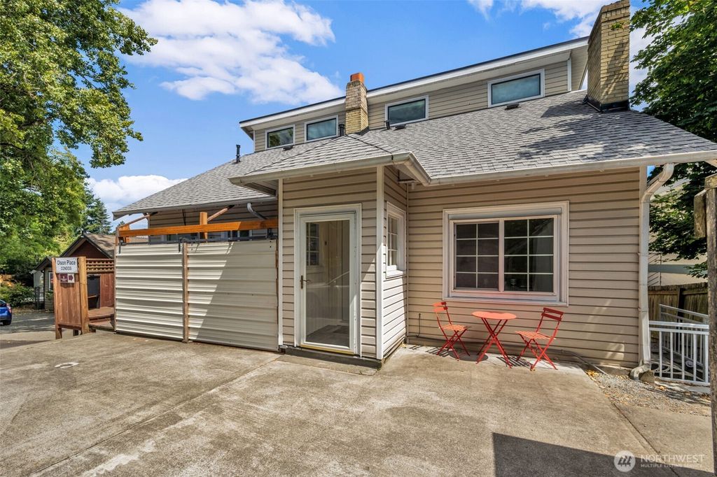Photo of 9480 Olson Place SW #C, Seattle, WA 98106 (MLS # 2414407)