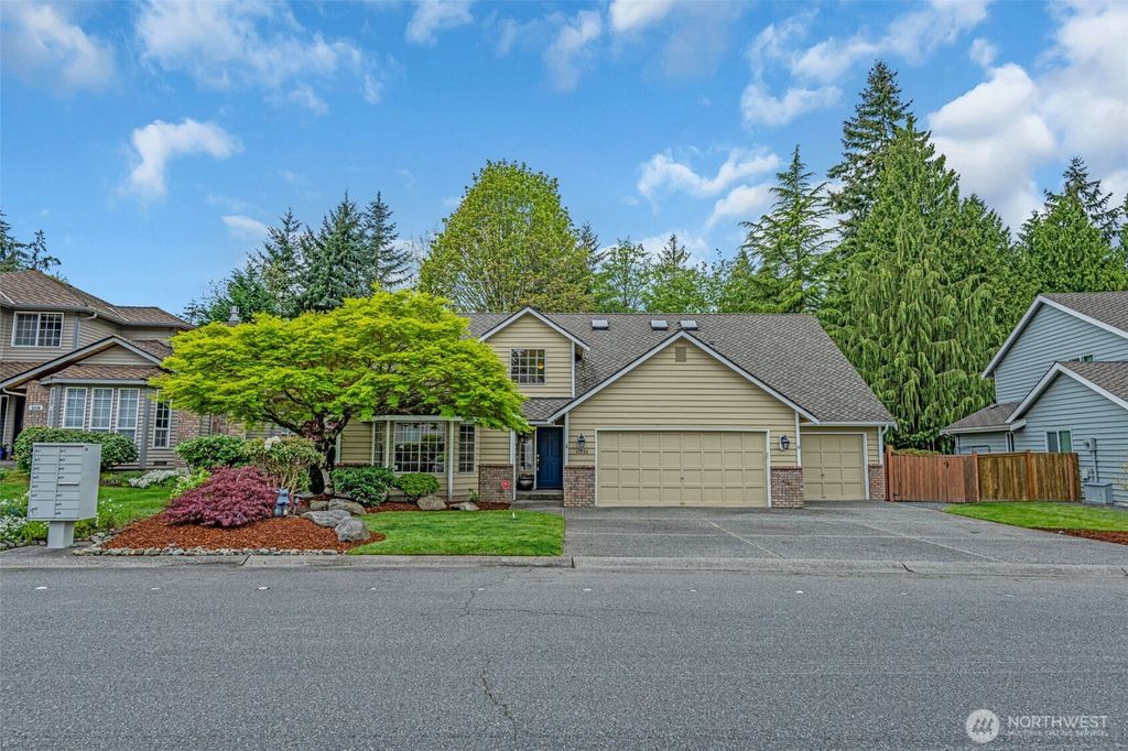 Photo of 11924 42nd Drive SE, Everett, WA 98208 (MLS # 2368508)