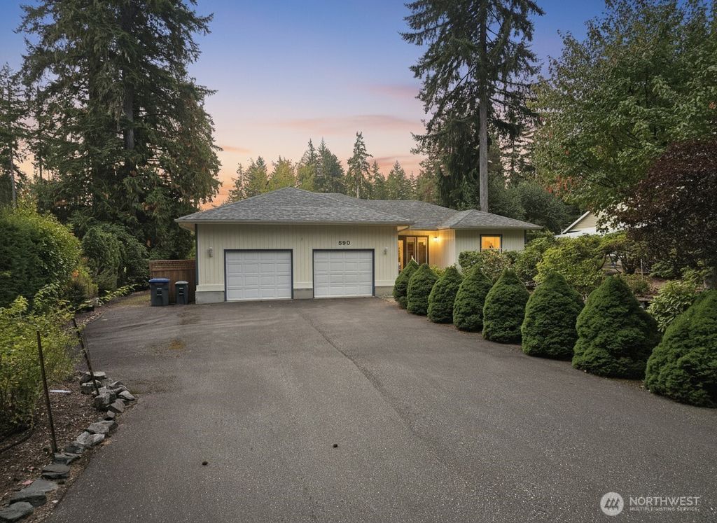 Photo of 590 E Country Club Drive E, Union, WA 98592 (MLS # 2439176)