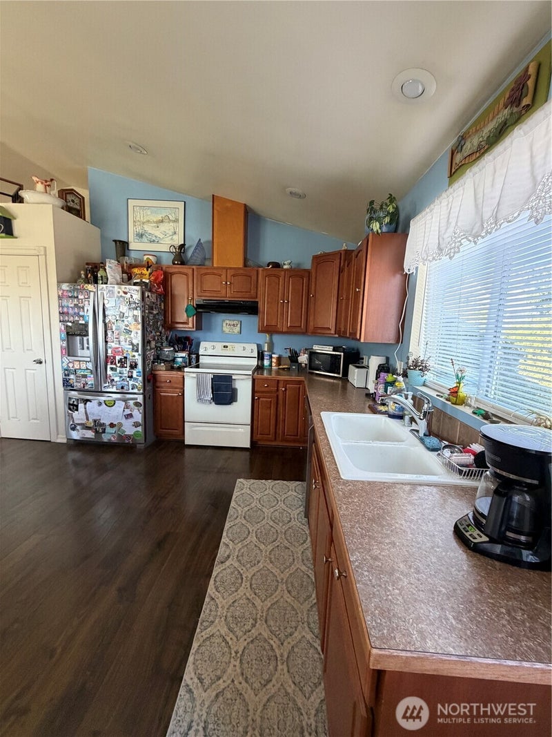 900 Wildwood Drive