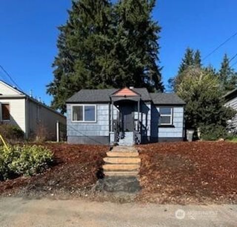 Photo of 1619 Bayview Drive W, Bremerton, WA 98312 (MLS # 2492741)
