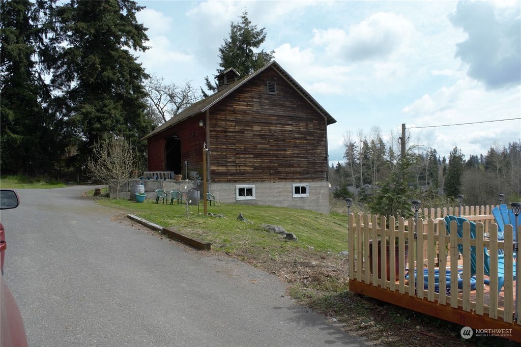 Photo of 2905 71st Avenue NE, Marysville, WA 98270 (MLS # 2056197)