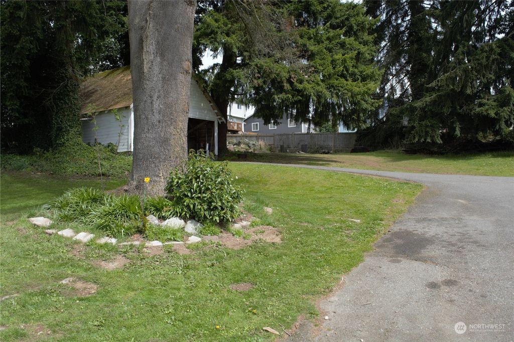Photo of 2905 71st Avenue NE, Marysville, WA 98270 (MLS # 2056197)