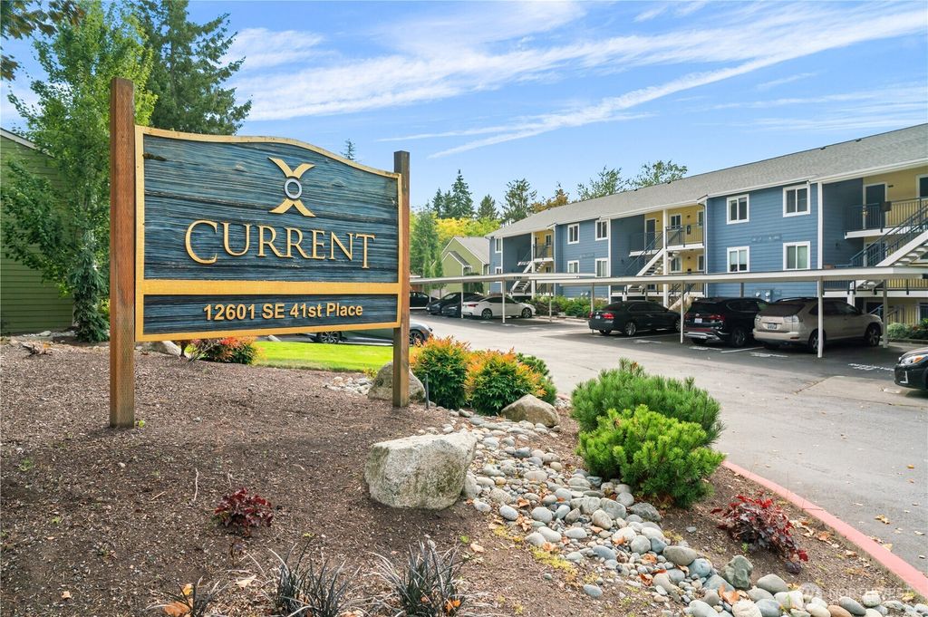 Photo of 12601 SE 41st Place #C102, Bellevue, WA 98006 (MLS # 2438071)