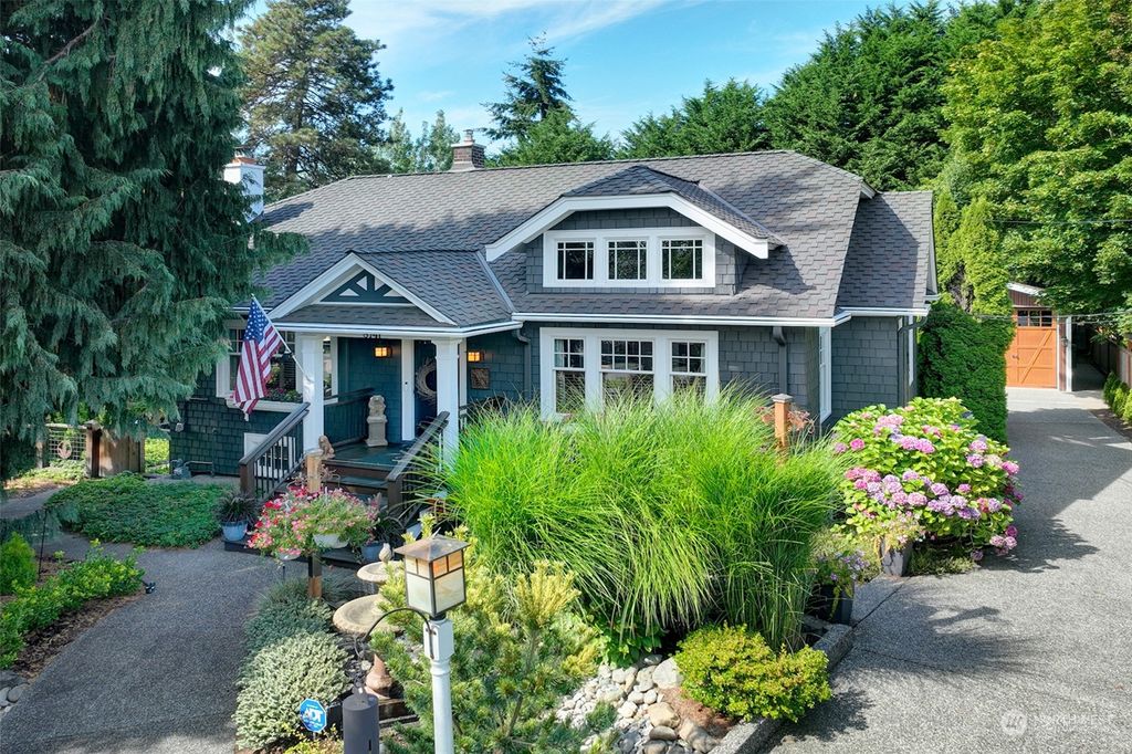 Photo of 8741 Dayton Avenue N, Seattle, WA 98103 (MLS # 2279971)