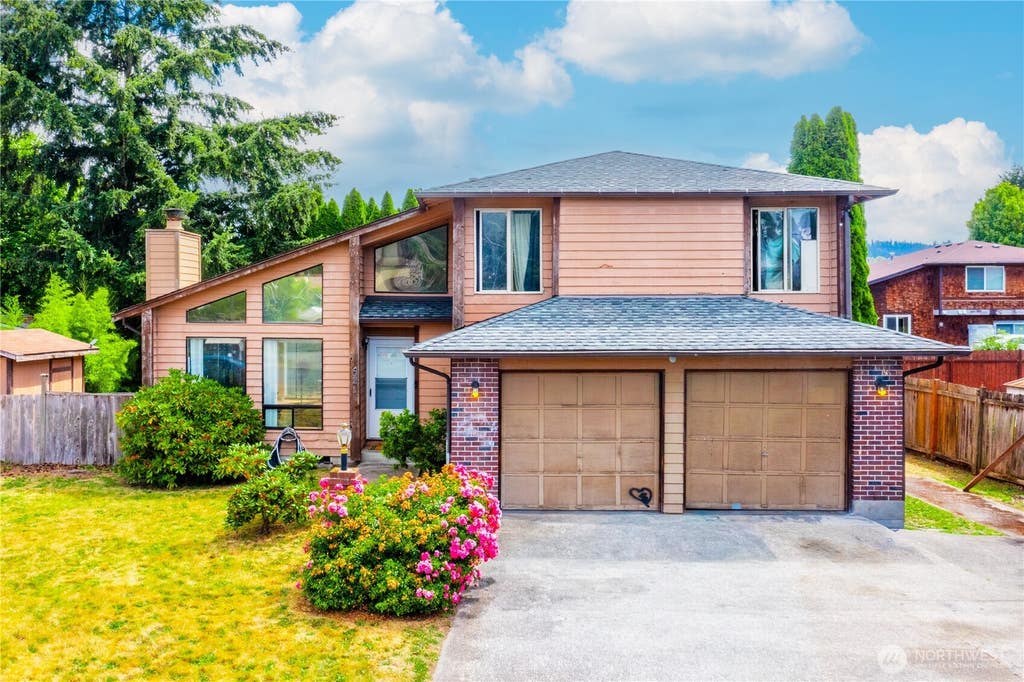 Photo of 621 Glacier Avenue S, Pacific, WA 98047 (MLS # 2560482)