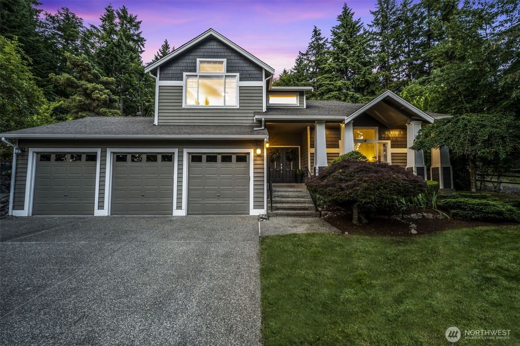 Photo of 18404 148th Avenue NE, Woodinville, WA 98072 (MLS # 2394828)