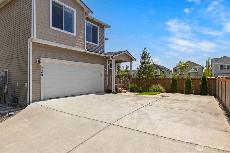 4265 71st Drive NE