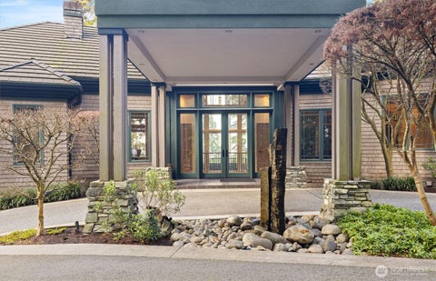 Photo of 16340 Maplewild Avenue SW, Burien, WA 98166 (MLS # 2537737)