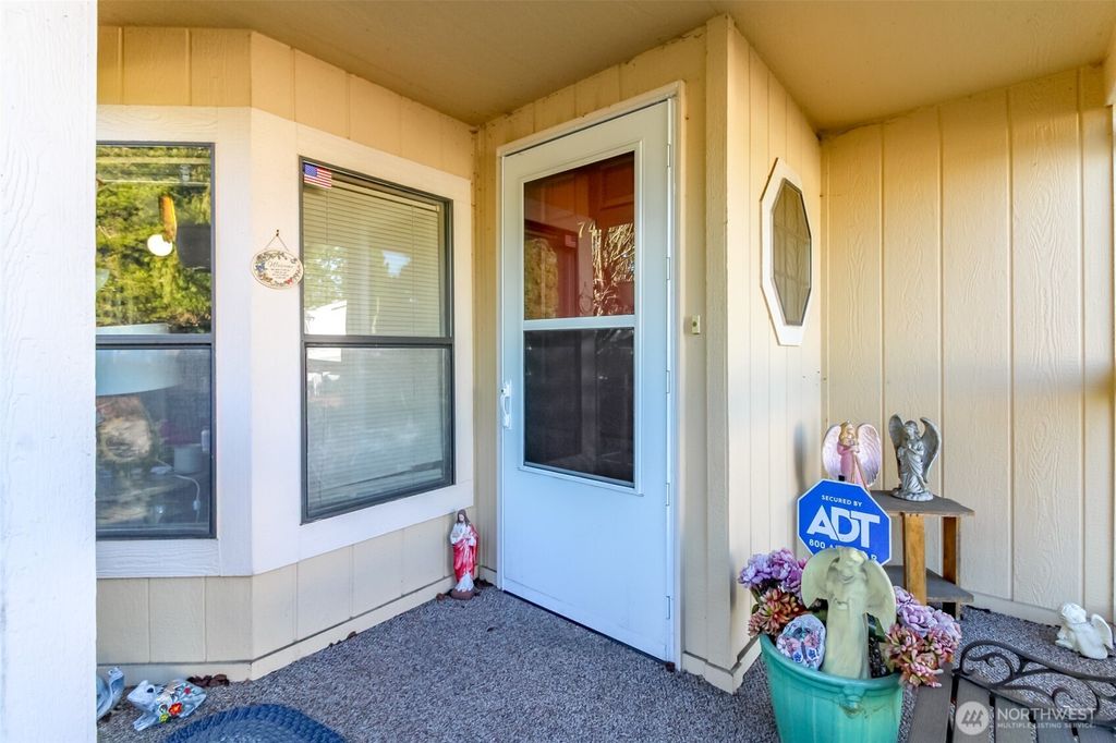 Photo of 2611 S 288th Street #74, Federal Way, WA 98003 (MLS # 2471138)