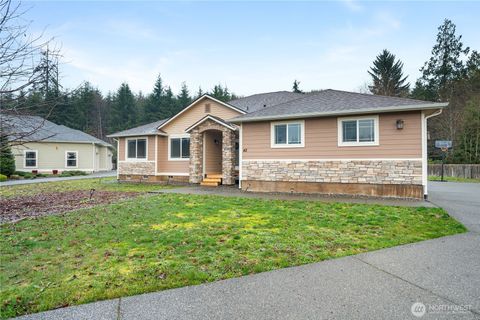 Photo of 42 Holbrook Lane, Aberdeen, WA 98520 (MLS # 2449061)