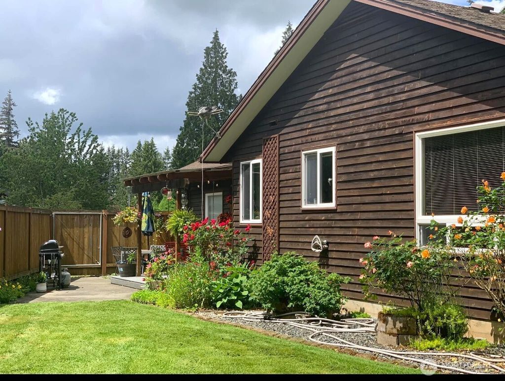 Photo of 5329 133rd Place NE, Marysville, WA 98271 (MLS # 2487001)