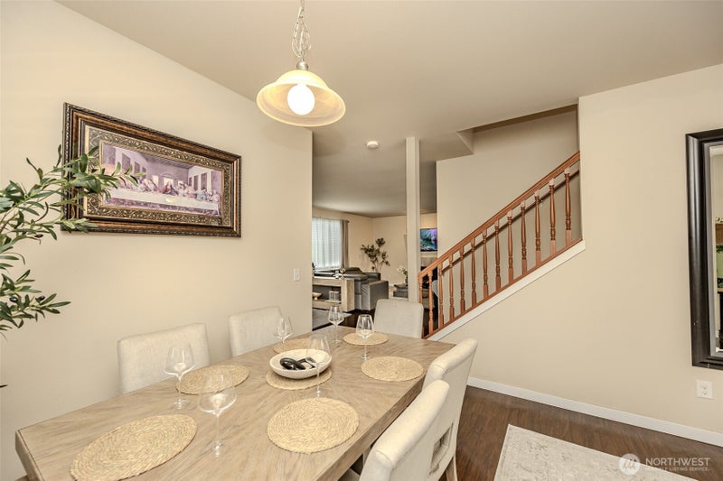 1737 Hillcrest Loop