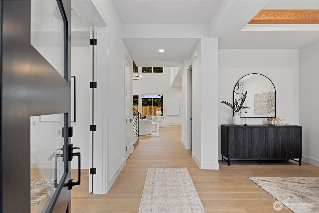 Photo of 13310 NE 112th Place, Redmond, WA 98052 (MLS # 2509664)