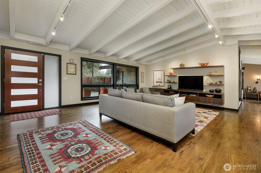 Photo of 18622 84th Avenue W, Edmonds, WA 98026 (MLS # 2339086)